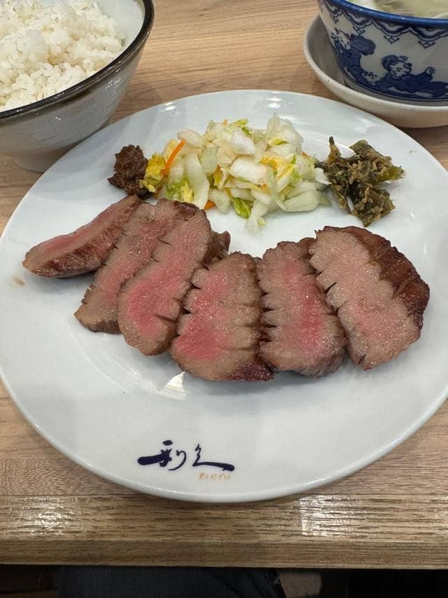 牛たん炭焼 利久 古川七日町店 - サブ画像1
