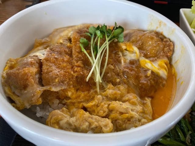 どんぶり亭 ドン!!!と食え - サブ画像1