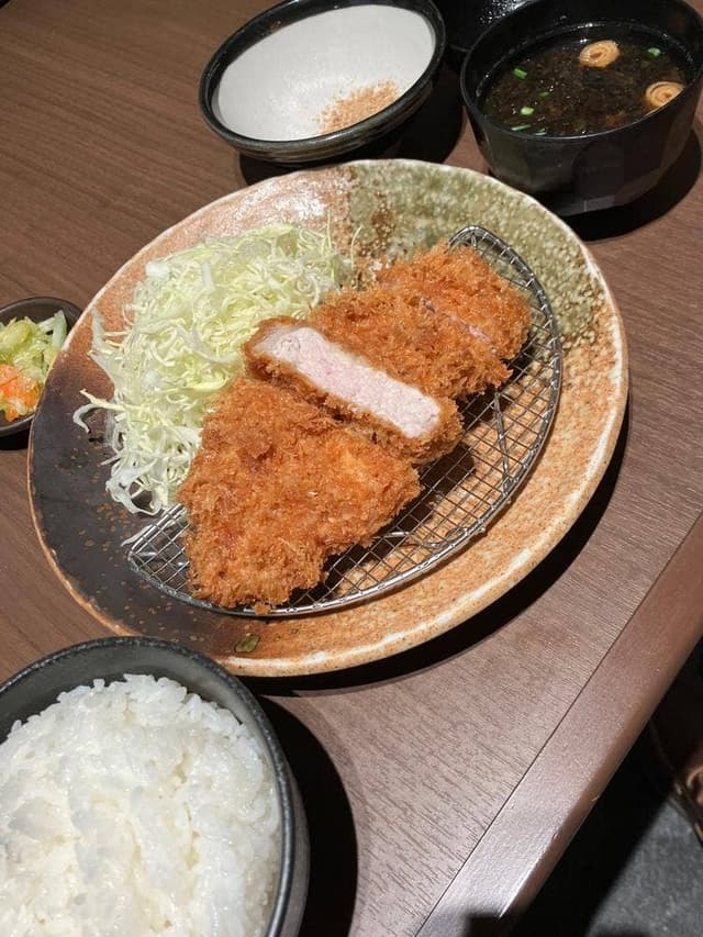 とんかつと豚肉料理 平田牧場 ホテルメトロポリタン - サブ画像2