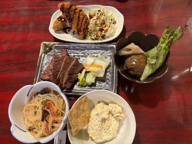 牛たんの店 つゆ下梅の花 - サブ画像2