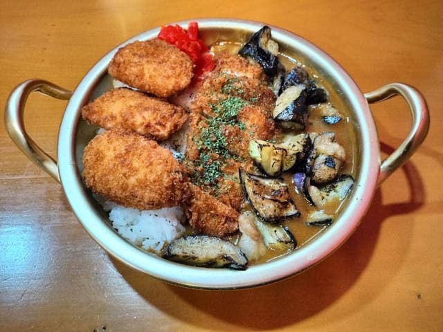 カレーしか勝たん 総本店 - サブ画像2