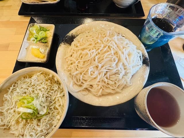 ひや麦あつ麦専門店 一日一麦 - サブ画像1