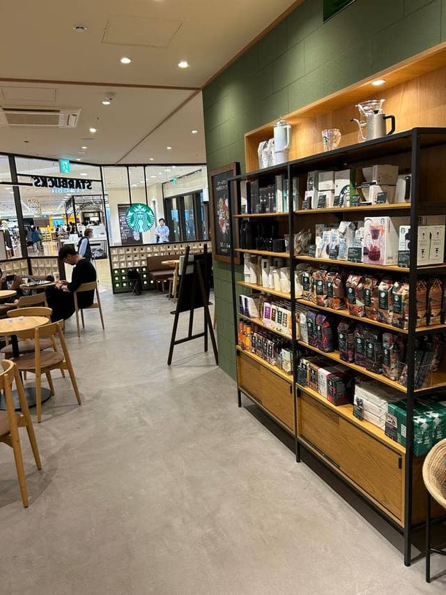 スターバックス コーヒー 川西阪急スクエア店 - サブ画像1