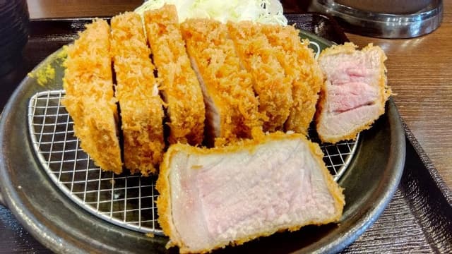 肉屋食堂 たけうち 蕨店 - サブ画像1