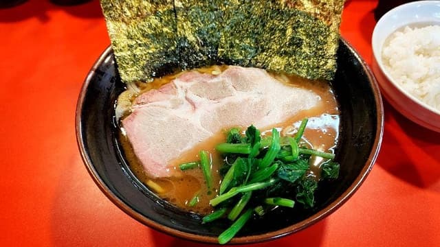 横浜ラーメン斎藤家 修善寺店 - サブ画像1