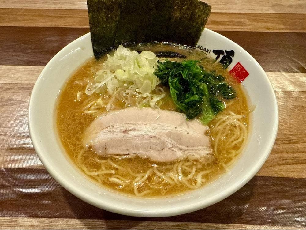 豚骨ラーメン頂