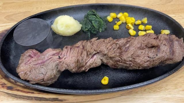 ステーキハウス らんぷ本店 - サブ画像1