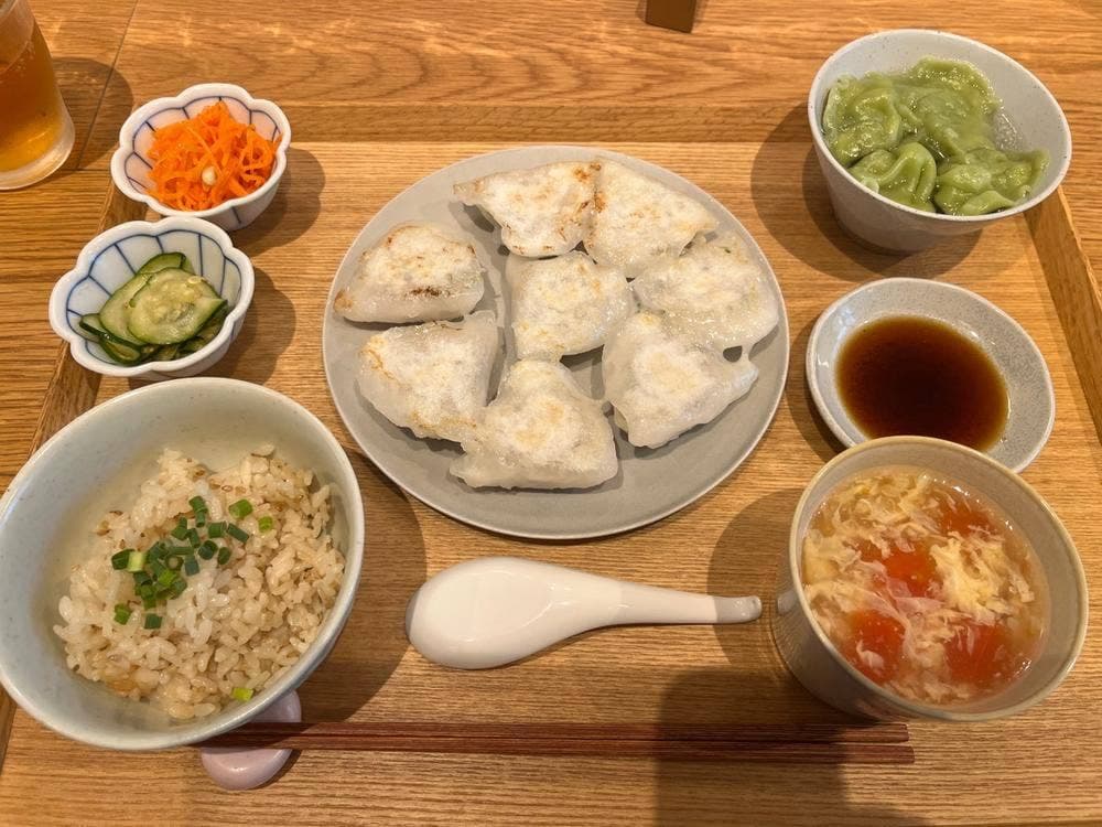 溢彩流香 餃子小厨 恵比寿