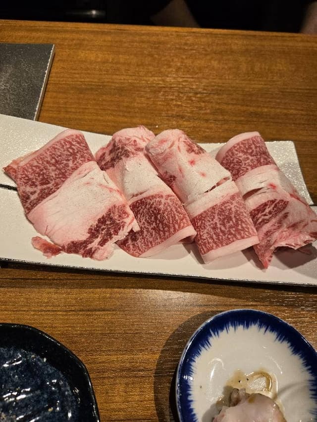 肉刺し・広島焼肉 肉匠 燈牛 - サブ画像1