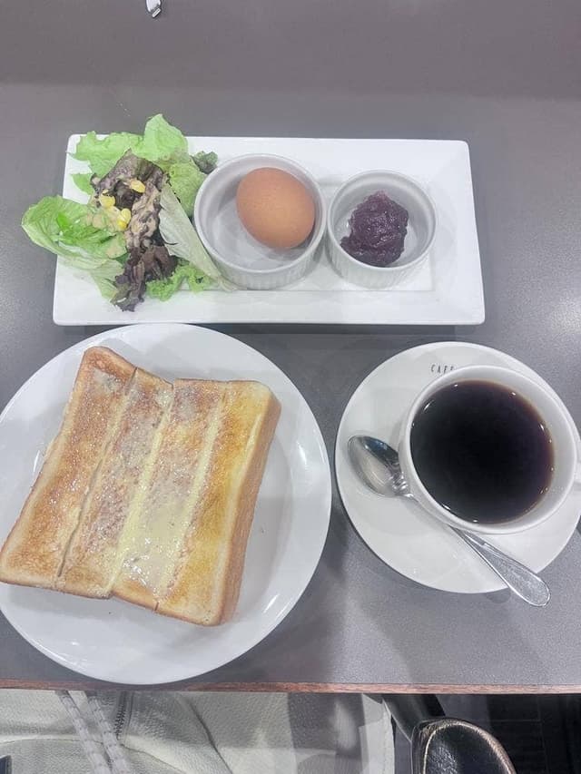 CAFE LE PIN 大須店 - サブ画像1