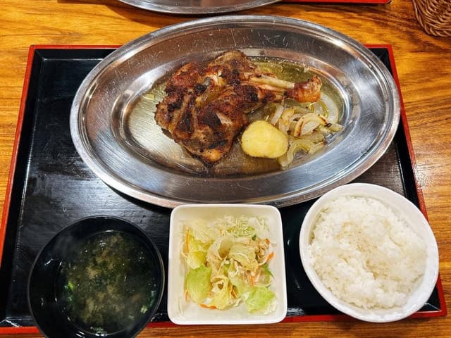 骨付鶏のなんじゃもんじゃ - サブ画像2