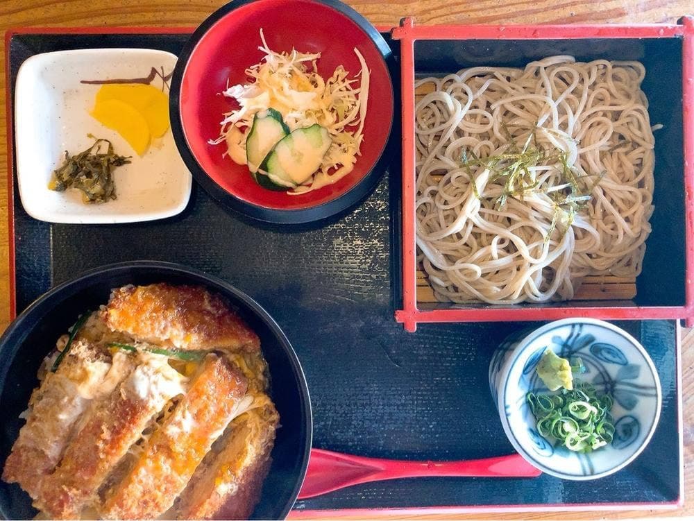 井の屋和白店