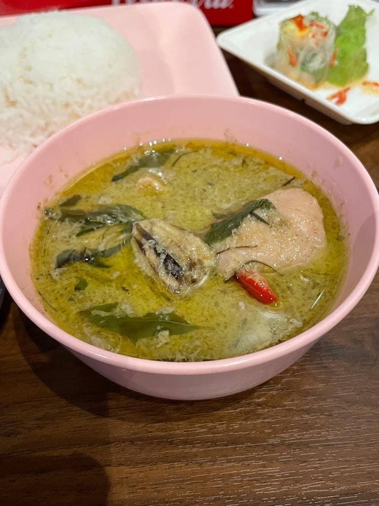サバイサバイ タイ屋台 御茶ノ水