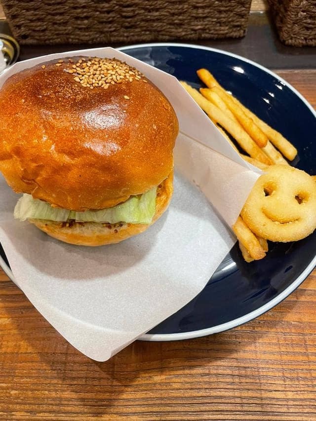 ジョージズバーガー ハンバーガー＆バー - サブ画像1