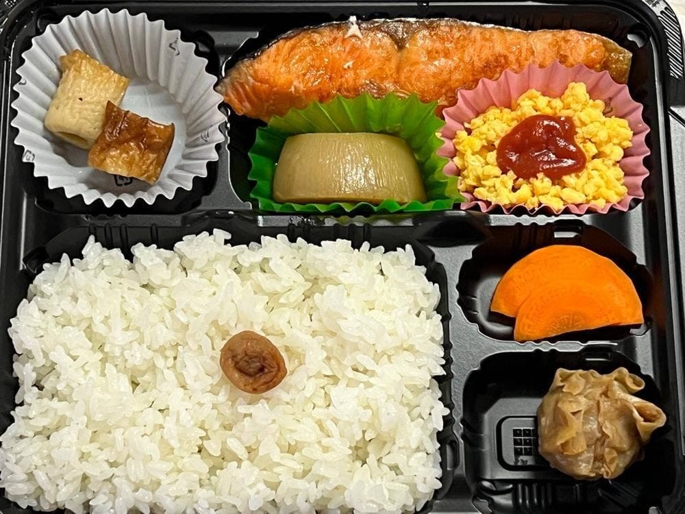 みのがさ 本店