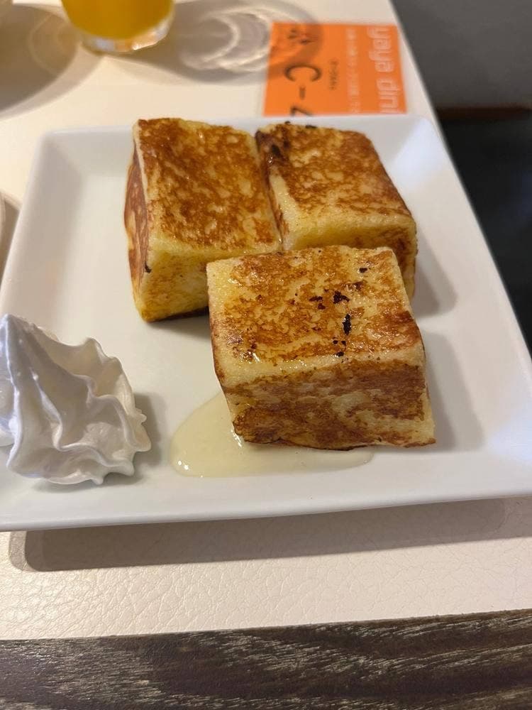 ややダイニング