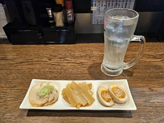 らぁ麺 呑み処 〆ちゃん - サブ画像3