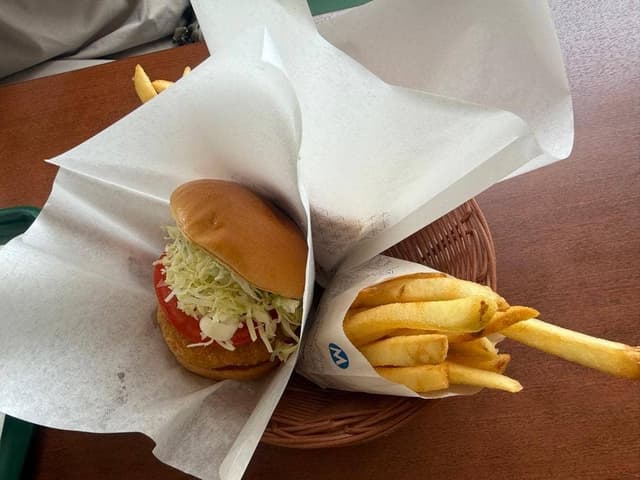 モスバーガー 札幌北48条店 - サブ画像3