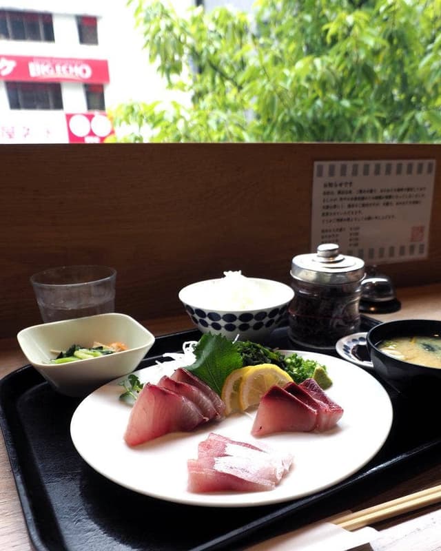 梅山鉄平食堂 博多店 - サブ画像2