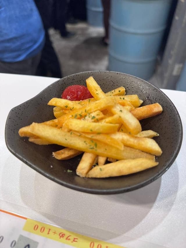 立ち飲み居酒屋ドラム缶 湯島本店 - サブ画像1