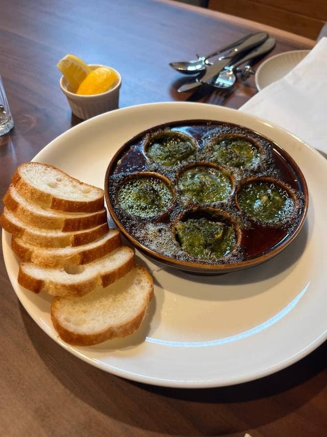 ビストロ ラルジュ - サブ画像1