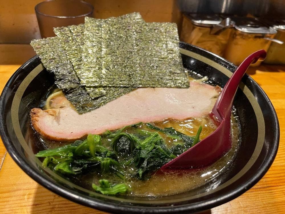 横浜家系ラーメン 宗八 柏店