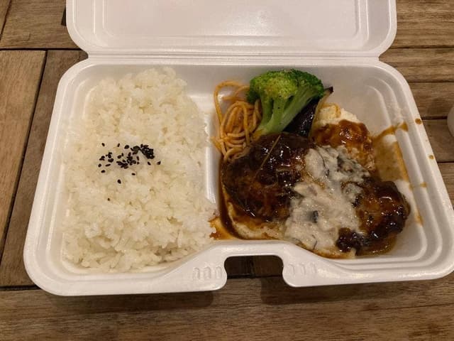 山本のハンバーグ MeatBall and Wine 東京ドームシティ - サブ画像1