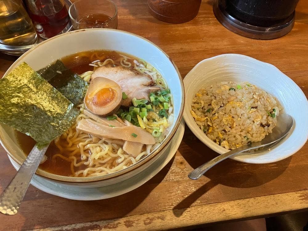 山中房
