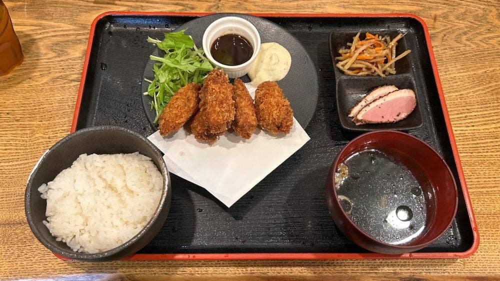 麺酒場 ひかる