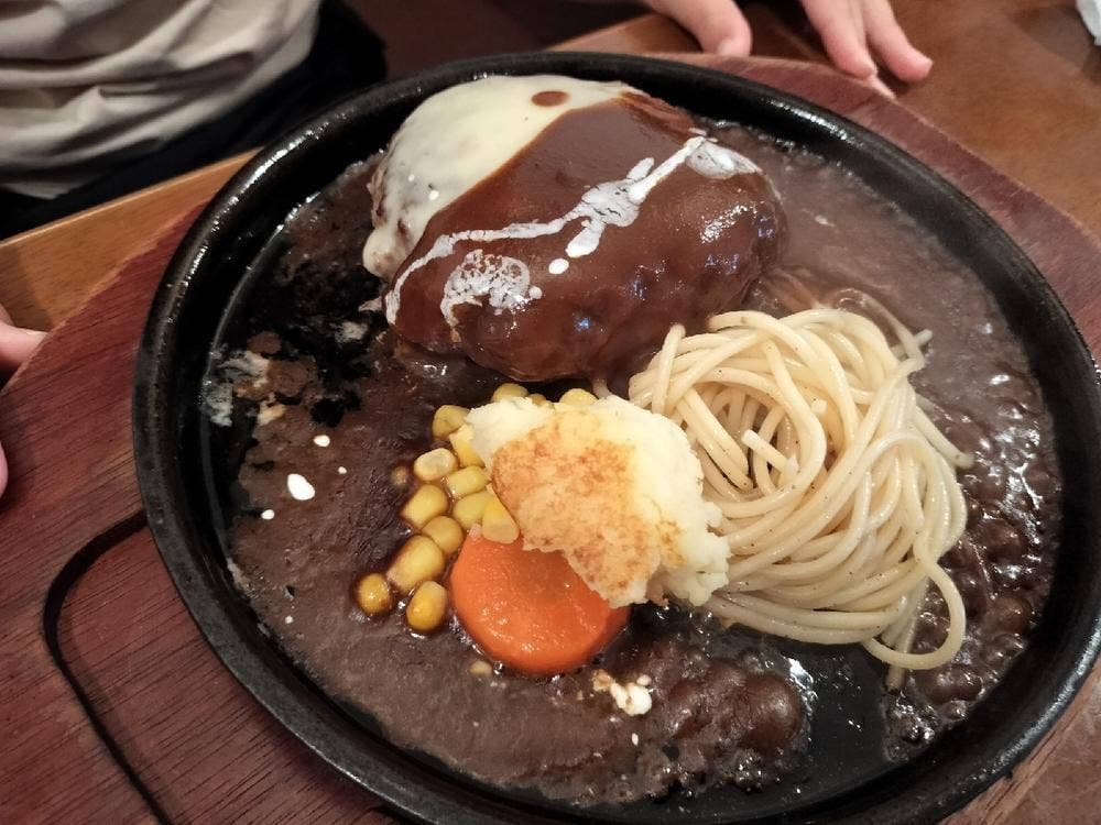 まんぷくや