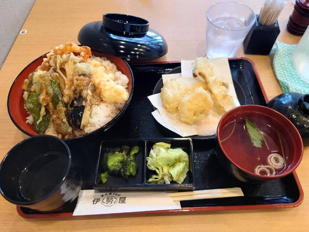 炭火焼うなぎ 伊勢屋