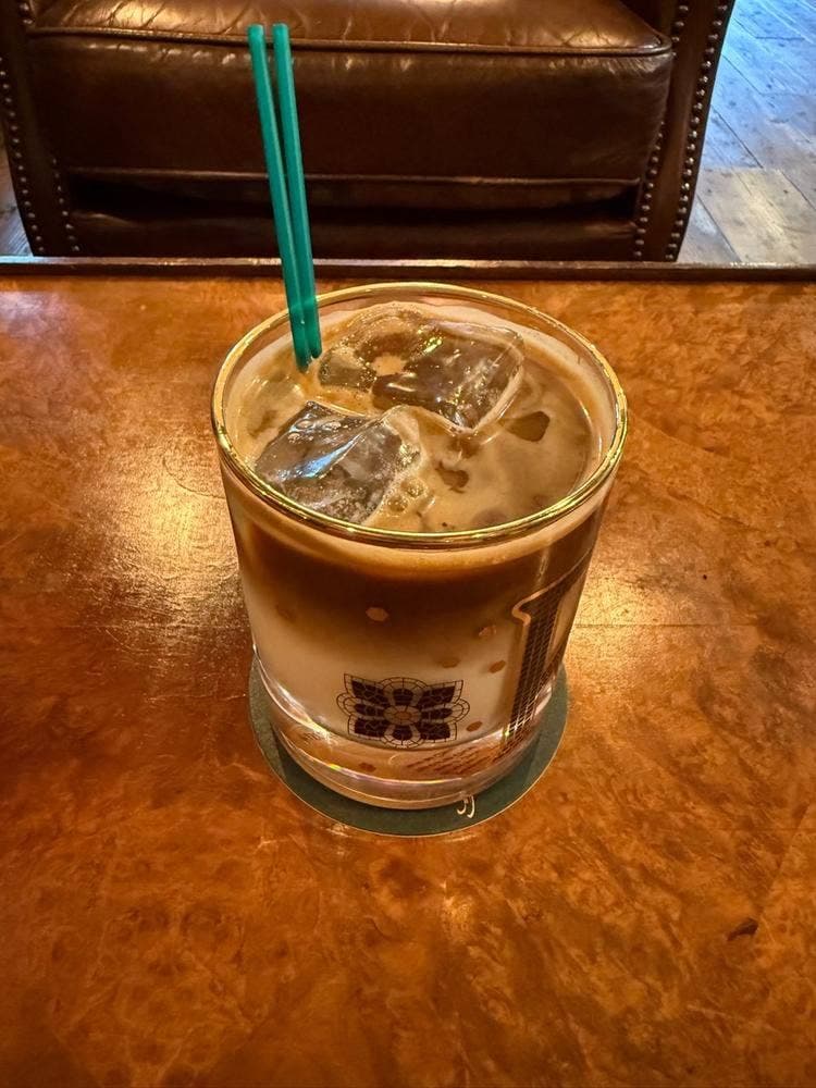 RAKU creator's coffee studio