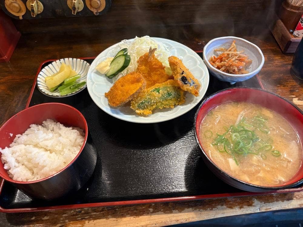 三角屋