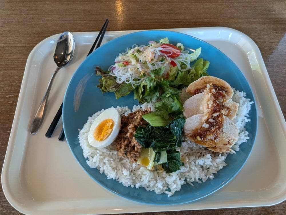 カフェガパオ