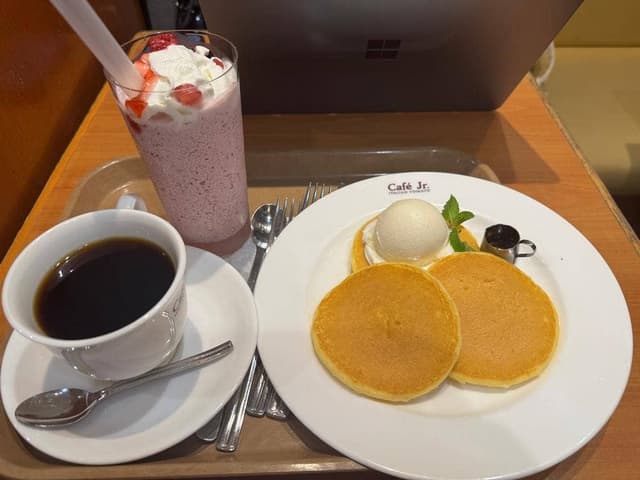 イタリアン・トマト CafeJr. 新宿靖国通り店 - サブ画像1