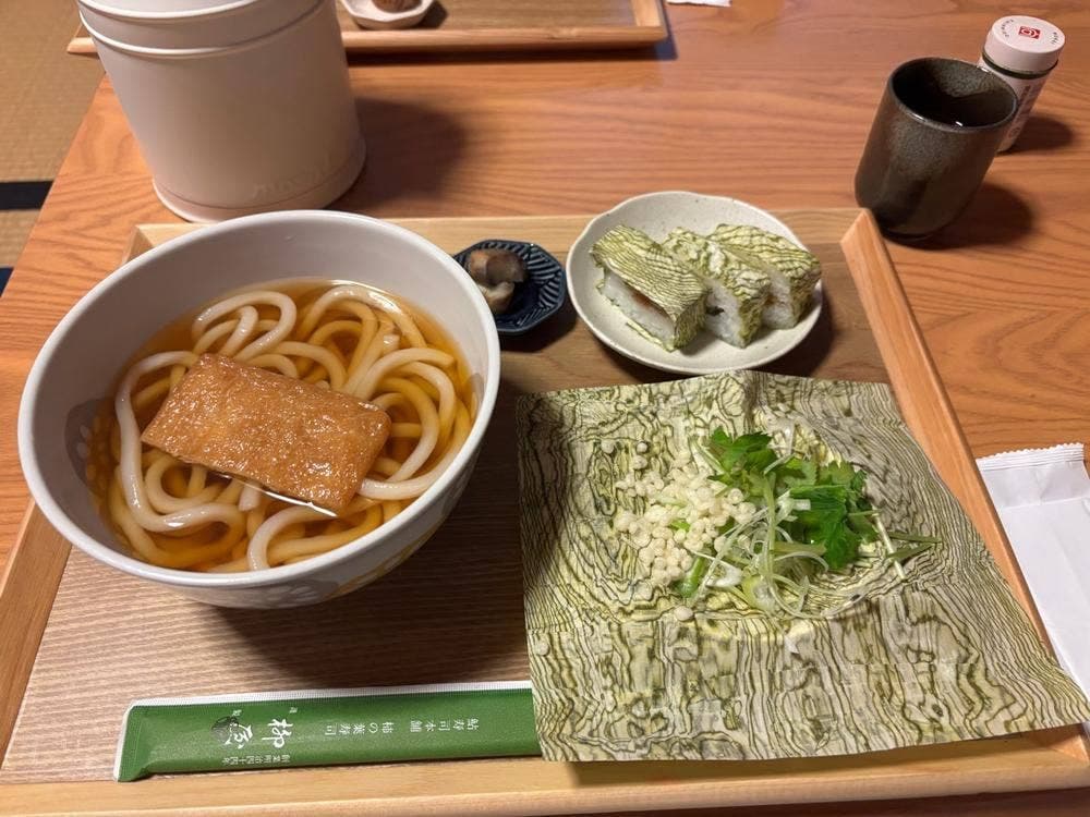 柿の葉寿司 柳屋