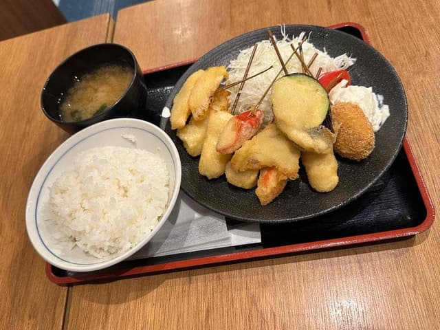 串かつ でんがな 大阪駅前第2ビル店 - サブ画像1