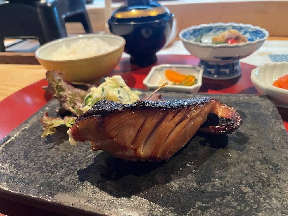 朝ごはんINくぼた