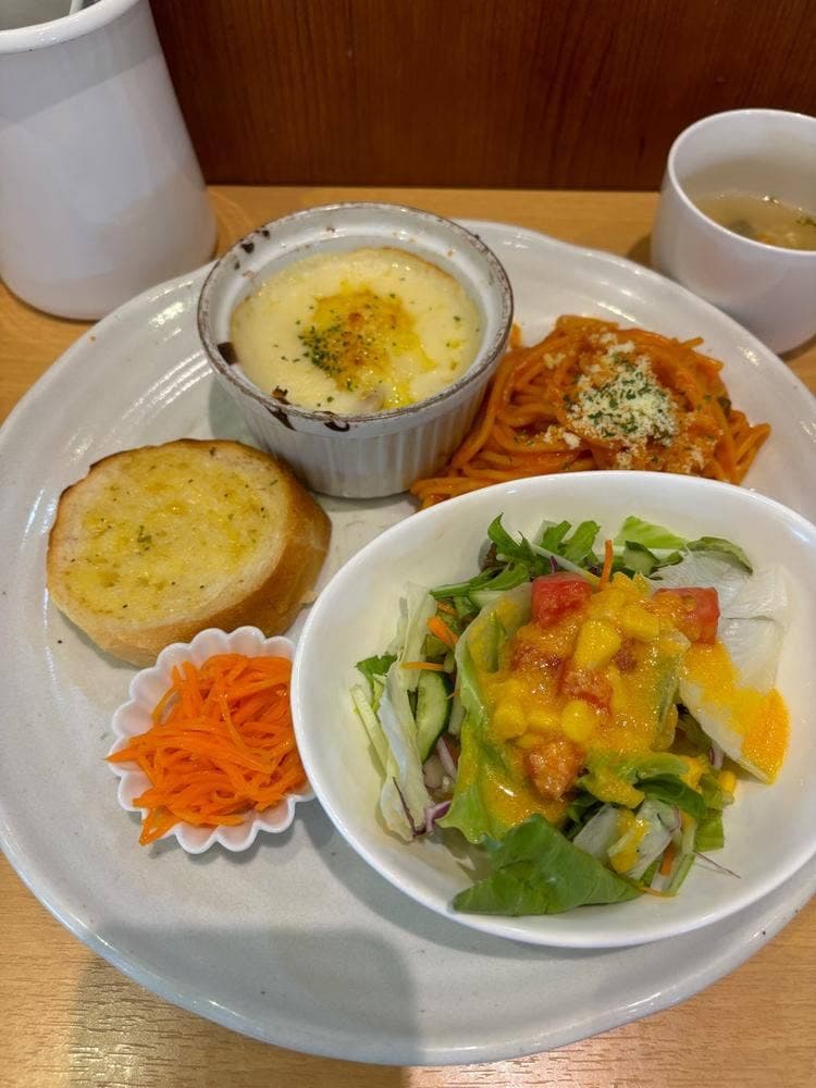 ゆり 中川店