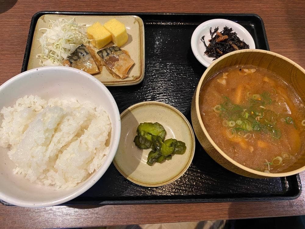 賤ヶ岳SA下り 山小屋マルシェ