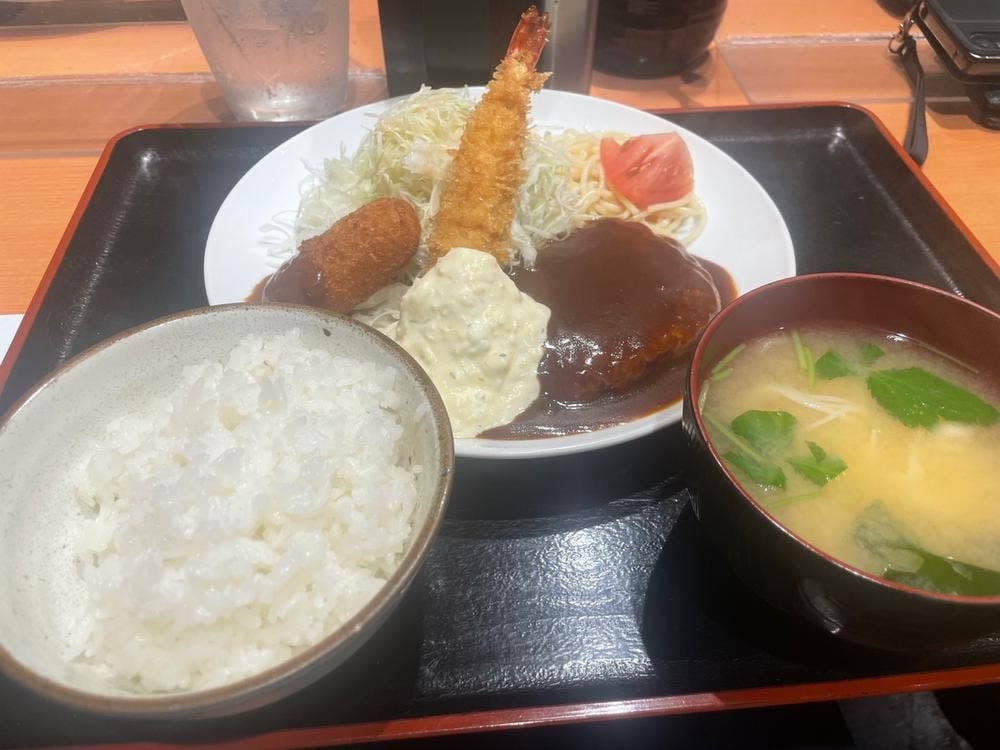 甚八はなれ