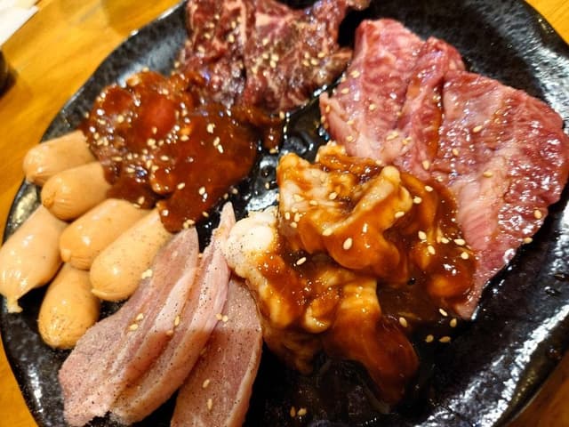 炭火焼肉じゃけぇ 十三東店 - サブ画像2