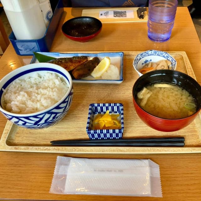 釣宿酒場 マヅメ 西新宿店 - サブ画像1