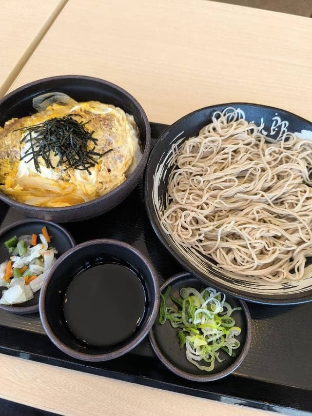 ゆで太郎 もつ次郎 津河芸町店 - サブ画像1