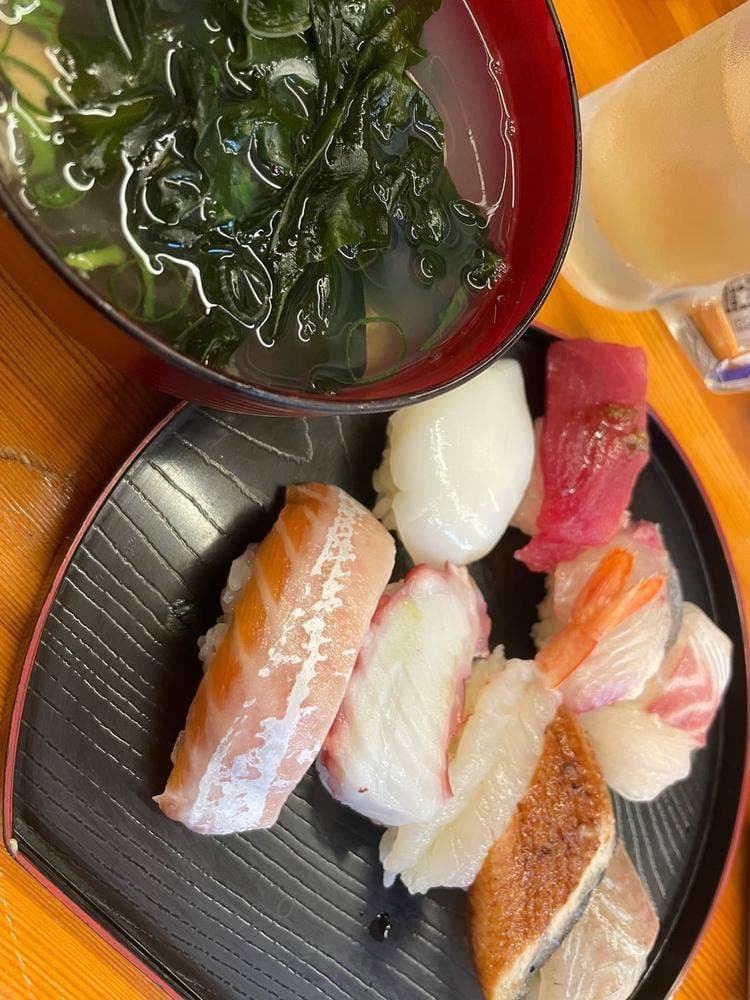尼寿司