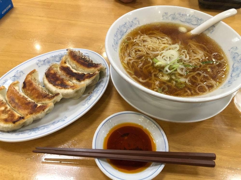 ぎょうざの満洲 北与野駅前店