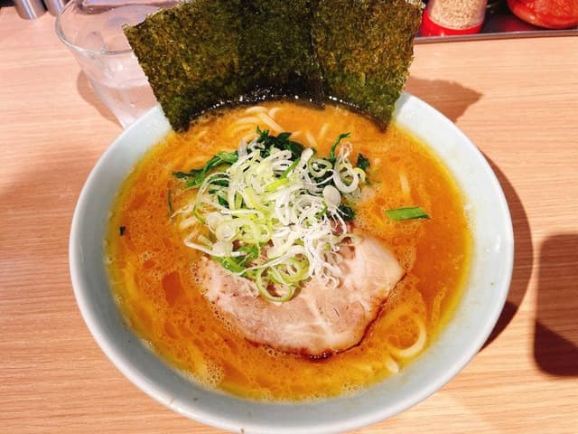 横濱家系ラーメン 友喜家 - サブ画像1