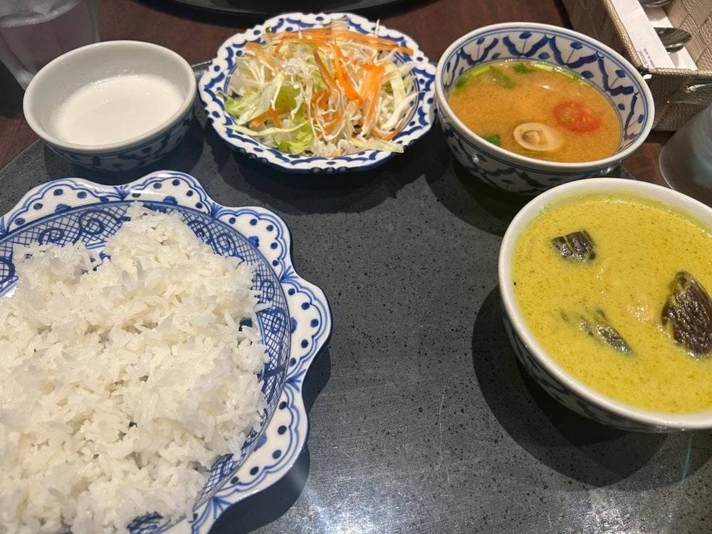 メナムのほとり 丸の内ガーデンタワー店