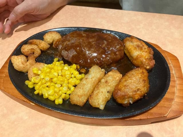 サイゼリヤ イオンモール新小松店 - サブ画像1