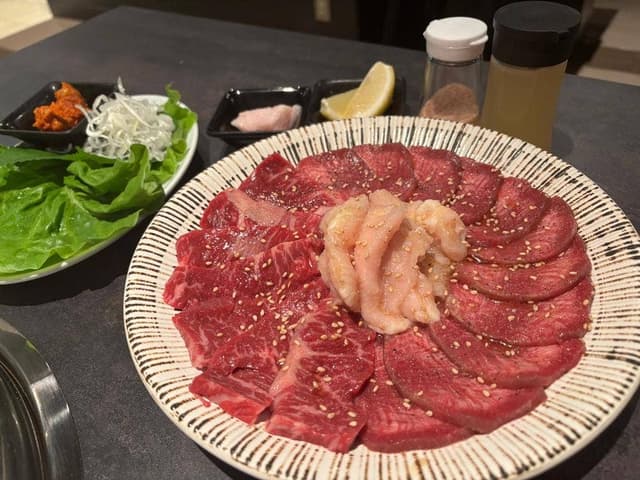 松阪牛一頭買い 大衆焼肉 松阪牛ホルモン - サブ画像2